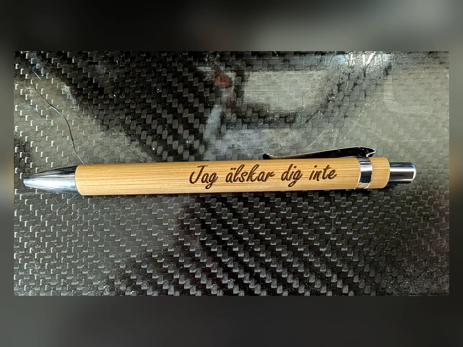 Penna – Jag älskar dig inte